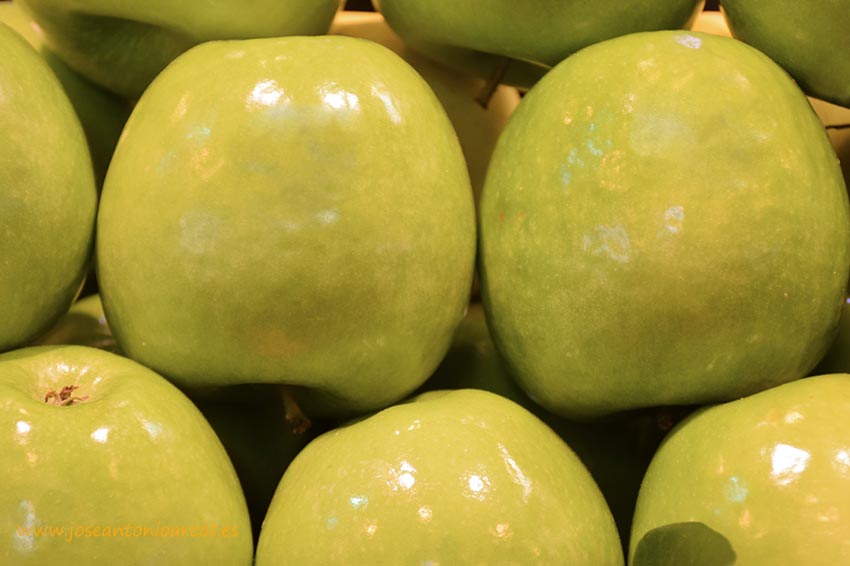 Cataluña pide la retirada del mercado de 3.000 toneladas de manzanas