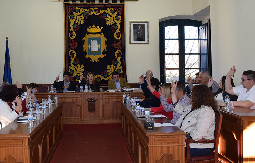 El Pleno de Níjar aprueba instalar una báscula pública en apoyo a los agricultores de la comarca