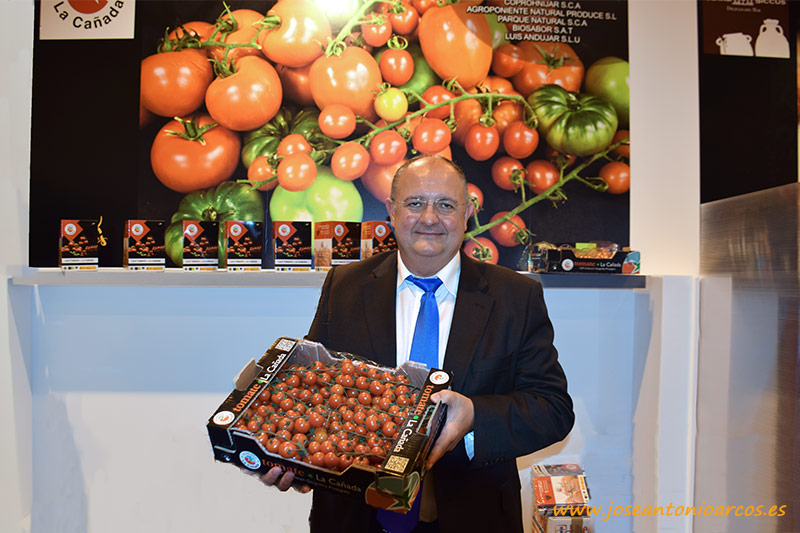 Las 8 empresas de la IGP La Cañada llevan su mejor tomate hasta Madrid