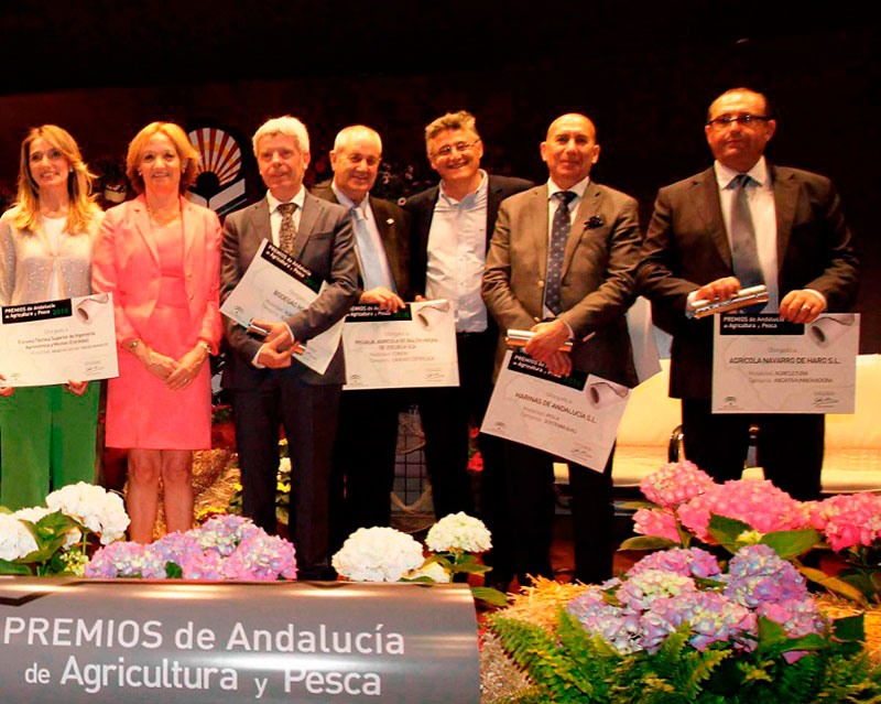 Navarro de Haro recibe de la Junta el Premio a la Innovación Agrícola