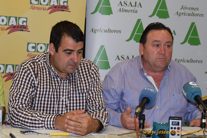 Coag y Asaja piden celeridad en las nuevas obras de la desaladora de Almería