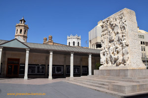 Concatedral de Castellón en su Plaza Mayor.