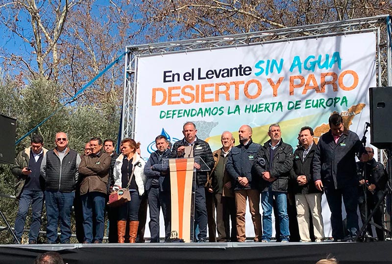 50.000 voces de Murcia, Almería y Alicante claman agua para el Levante