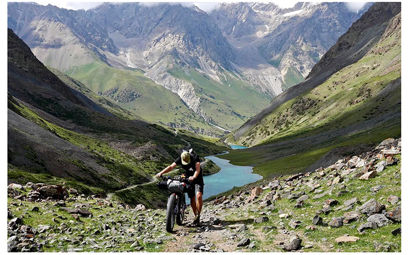 Una bicicleta patrocinará el invernadero en Asia central