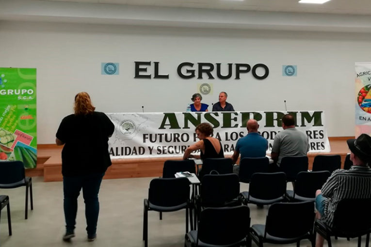 Agricultores y pescadores unidos para consumir 'made in Spain'