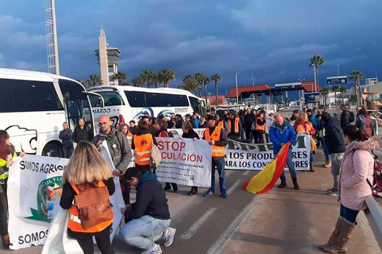“Poner puertas” al comercio sin control