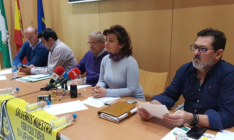 Agricultores de las ocho provincias andaluzas bloquearán el puerto de Algeciras