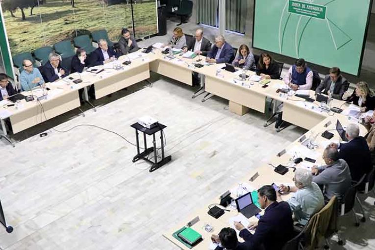 Crespo presenta 3 medidas para financiar al sector agrícola