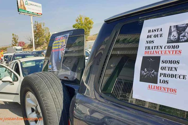 Los independientes se suman a la caravana de Agricultura Viva en Granada