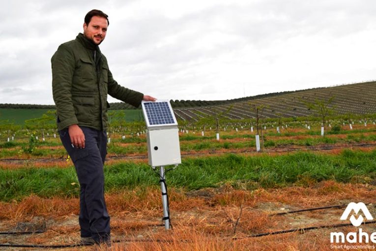 Automatización del riego con sensores de humedad en almendros