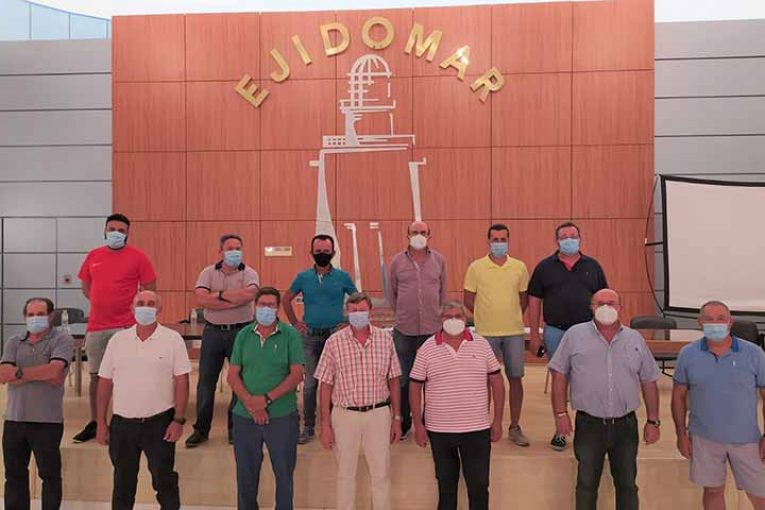 La cooperativa Ejidomar renueva su confianza en José Antonio Baños