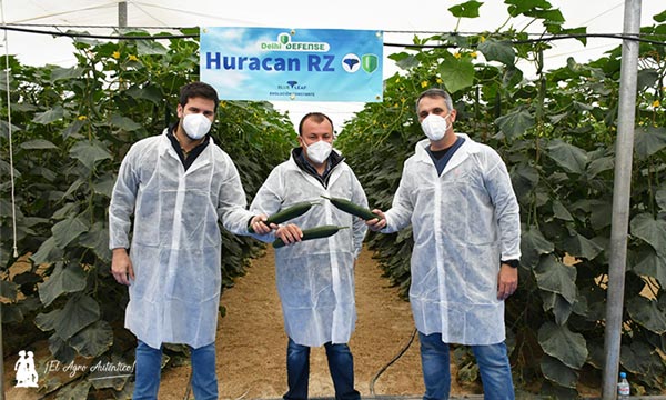 José Jiménez, Francisco Pino y Javier López en las jornadas de presentación de Huracan RZ. /joseantonioarcos.es