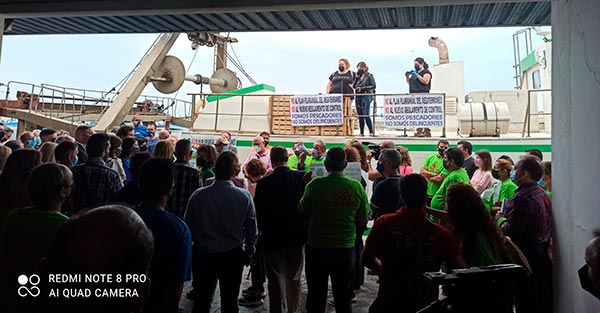 Protesta de pescadores y agricultores en el puerto de Motril, Granada. /joseantonioarcos.es