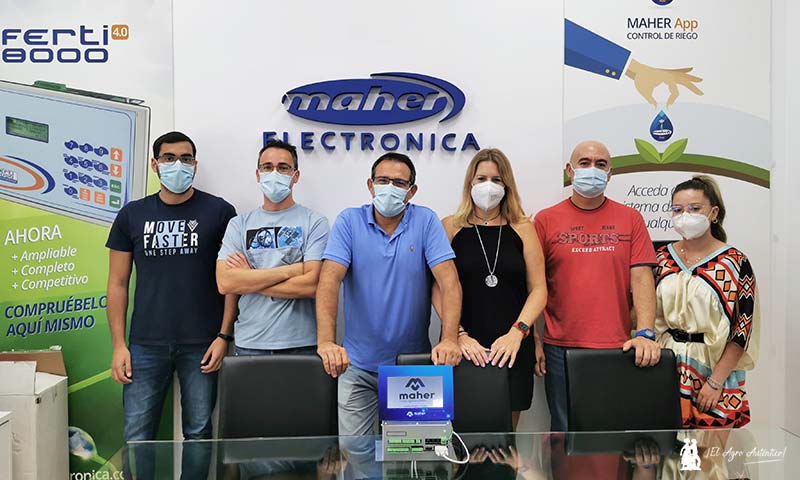 Miembros del equipo de la empresa almeriense Maher. / agroautentico.com