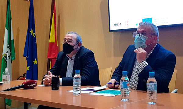 Francisco Góngora y Juan Antonio González durante la presentación del próximo Congreso Inversolar. / agroautentico.com