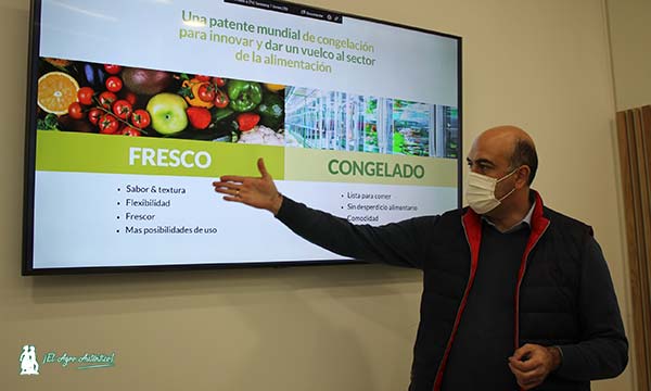 Jesús Barranco expone el proyecto La Unión Long Fresh. / agroautentico.com