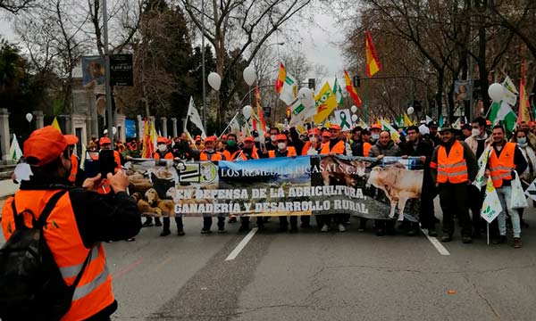 #20MRural #JuntosPorElCampo Manifestación de agricultores y ganaderos en Madrid. / agroautentico.com