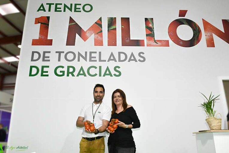 Ateneo en rama, Carbonero en cuello verde y Esturion en pera