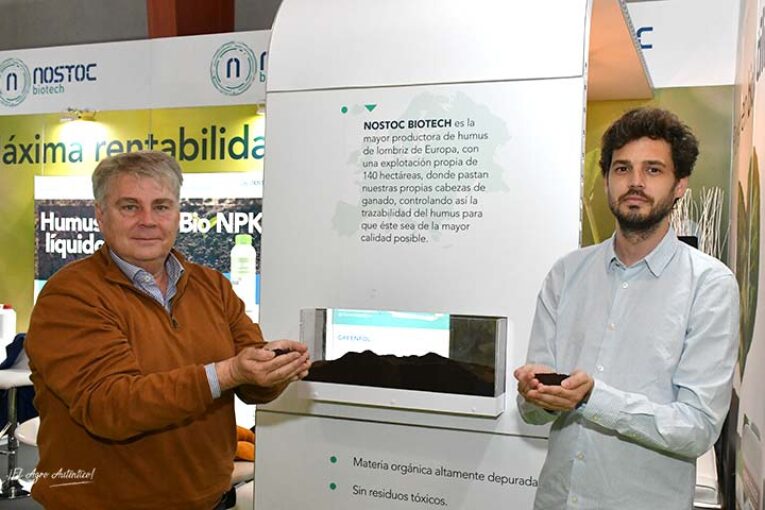 Nostoc evoluciona del humus sólido al líquido hasta las especialidades microbiológicas