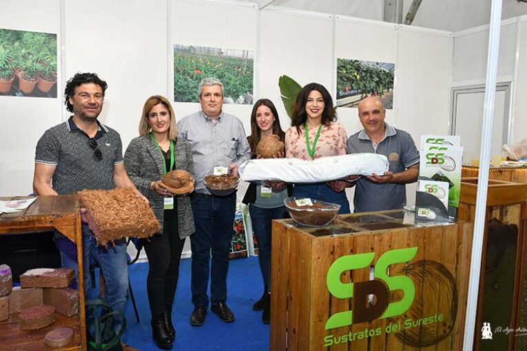 El coco de la murciana Sustratos del Sureste se introduce en Almería