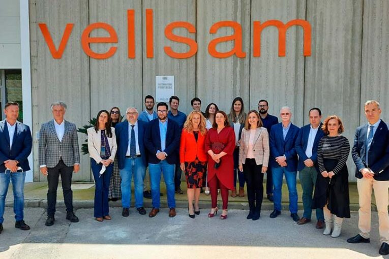 Vellsam muestra a la consejera qué son las phytovacunas en la agricultura