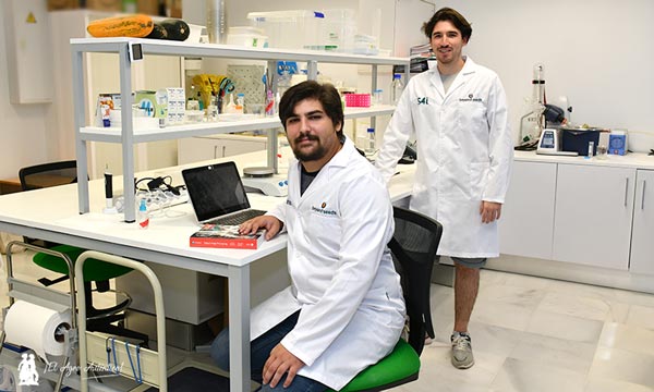 Edgar García y Javier Valero, investigadores de Fitobot / agroautentico.com
