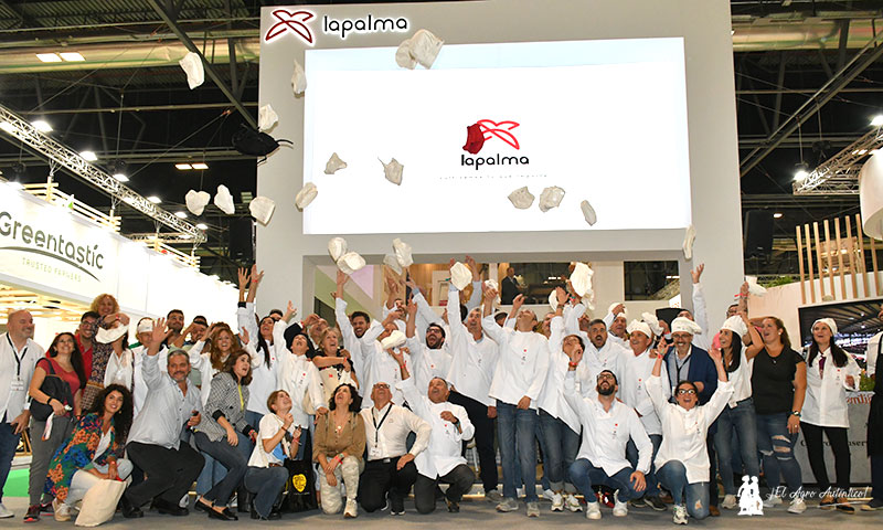 Así celebraron los amigos de cooperativa La Palma el Premio a la Innovación en Fruit Attraction 2022 / agroautentico.com