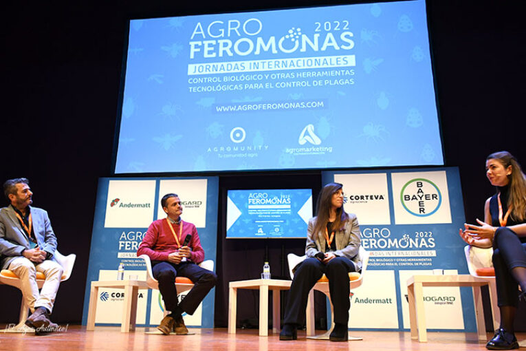 Volátiles, sonidos y dispensadores inteligentes en la lucha contra plagas