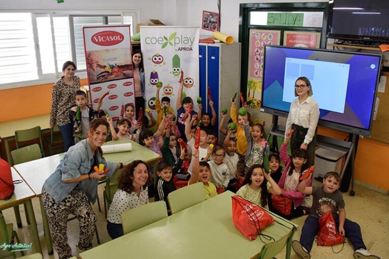 Los escolares aprenden a elegir fruta y verdura