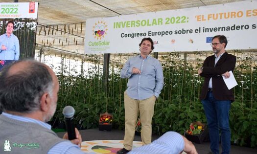 José Miguel Mulet, David Baños y Bernardo Herradón con el programa de Cute Solar / agroautentico.com