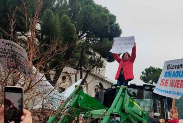 En imágenes la protesta en Madrid en defensa del trasvase Tajo-Segura