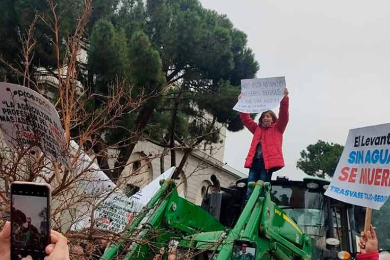 En imágenes la protesta en Madrid en defensa del trasvase Tajo-Segura