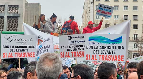 Todo tipo de entidades empresariales reunidas en Madrid en En defensa del trasvase Tajo-Segura / agroautentico.com