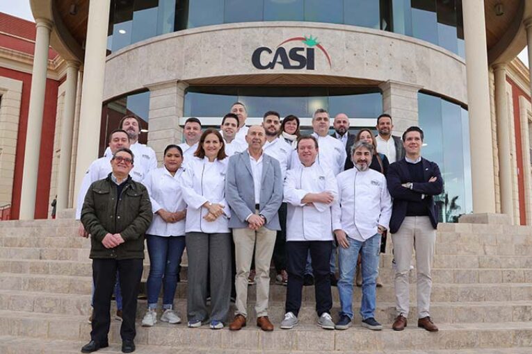 La chef Samantha Vallejo-Nágera impulsa el valor del tomate de CASI