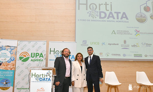Con Alberto García, Onda Cero; y Gisséle Falcón Haro, directora de Siete Agromarketing / agroautentico.com