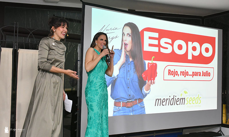 Antonia Triviño y Nuria Fergó durante la presentación de Esopo / agroautentico.com