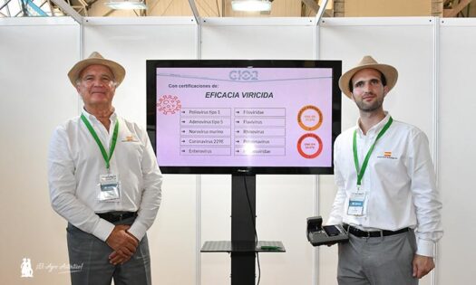 Manuel y David Muñoz, Clodos Technology, presentan en Almería alternativas al uso de cloro / agroautentico.com
