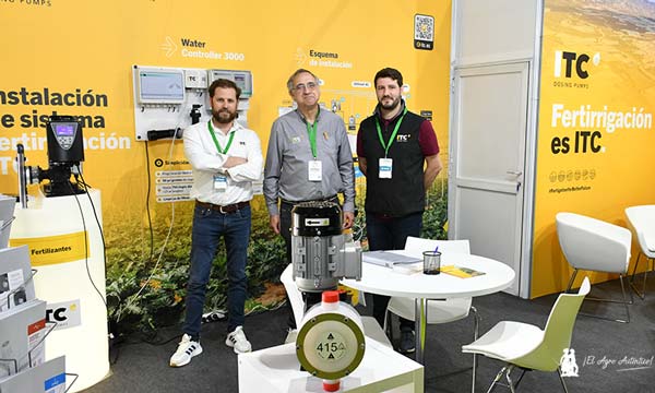 Oriol, Xavier y José Manuel, representantes de la firma ITC en Infoagro 2023 / agroautentico.com