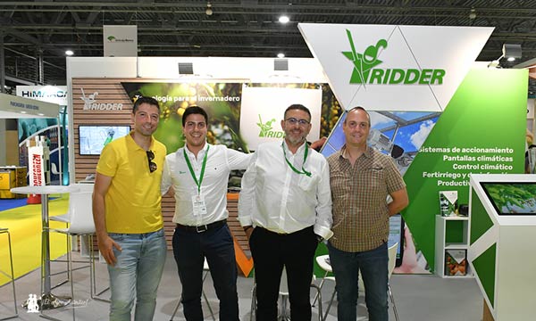 Alejandro y David, de Rijk Zwaan, con Juan Carlos y Adrián, de Ridder / agroautentico.com