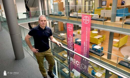 Antonio Magaña en la sede de Bayer en Basilea (Suiza) / agroautentico.com