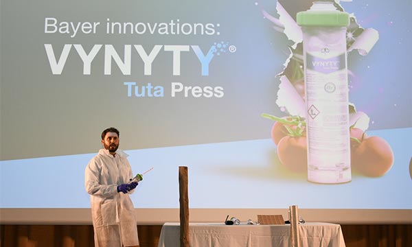 La presentación de VYNYTY® Tuta Press marca un hito significativo en la estrategia de Bayer CropScience Iberia para abordar los desafíos actuales en la agricultura.