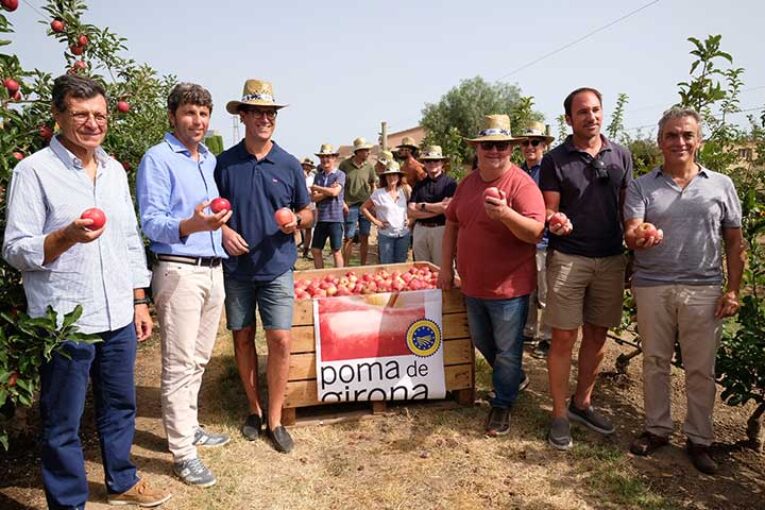 Poma de Girona devuelve la alegría por la manzana un verano más