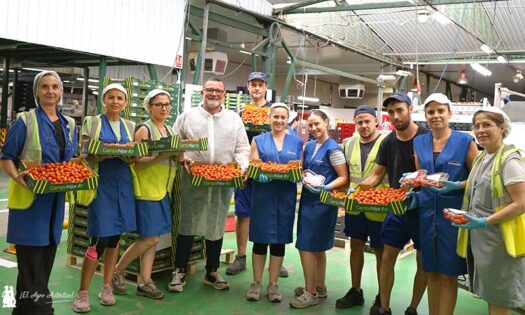 Trabajadores de Coprohníjar con el presidente Francisco de Ves Gil / agroautentico.com