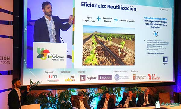 Alberto Sánchez de Agbar expone el proyecto de Roquetas de Mar / agroautentico.com