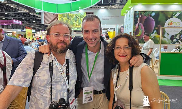 Con Manuel Pozo Pineda, gran técnico y mejor persona, en Fruit Attraction 2023 / agroautentico.com