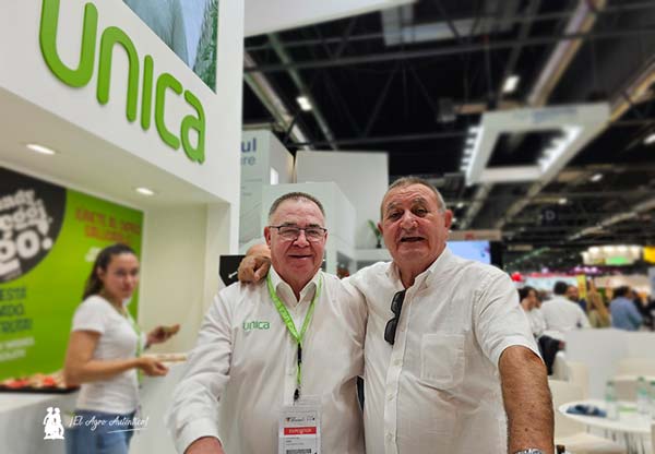 Pepe Portero, Unica Group, con José Hernández, Grupo Paloma / agroautentico.com