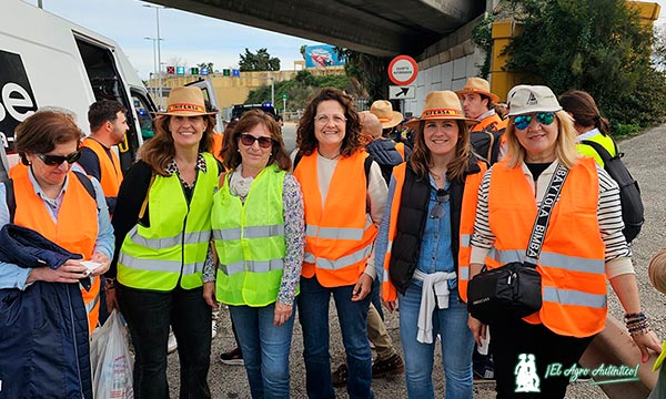Ana Rubio con un grupo de mujeres del campo en las protestas de Algeciras / agroautentico.com