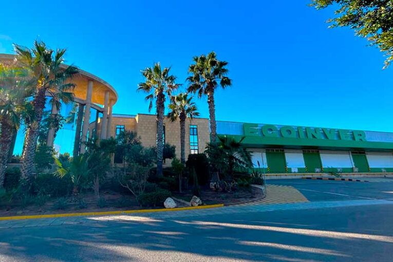 Anecoop se refuerza en Almería con la incorporación de Ecoinver como socio