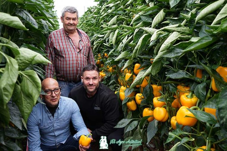 El amarillo Barrera, orgullo de una familia de Adra