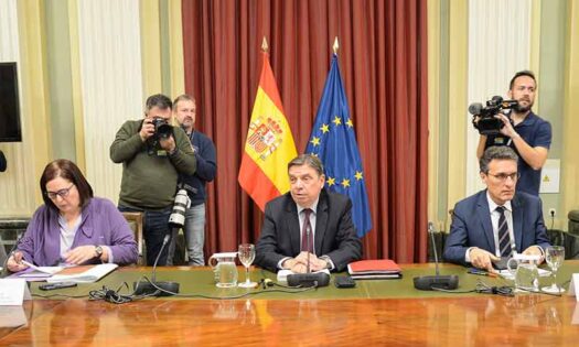 Un cuaderno digital no obligatorio es una de las medidas anunciadas por Luis Planas de mayor calado / agroautentico.com
